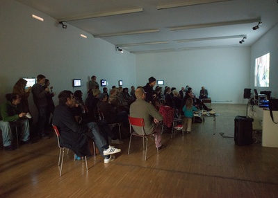 Screening: Sieben Häuserbiografien