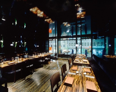 Anerkennung des Landes Tirol für Neues Bauen 2008: Sensei – Sushibar zum Roten Fisch, Innsbruck, 2005–07 (Architektur: Rainer Köberl)