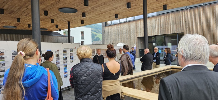 Ausstellungseröffnung in Fließ