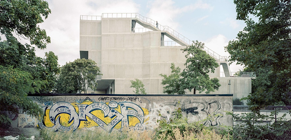 Terrassenhaus Berlin (Brandlhuber+ Emde, Burlon mit Muck Petzet Architekten)