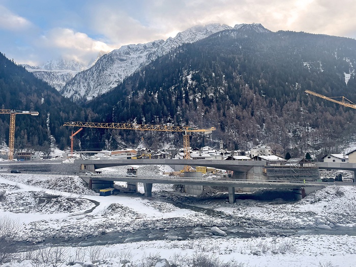 Baustelle, Bondo
