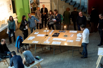 „Hafenskizzen“ Ausstellung und Diskussion