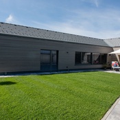 Haus F.