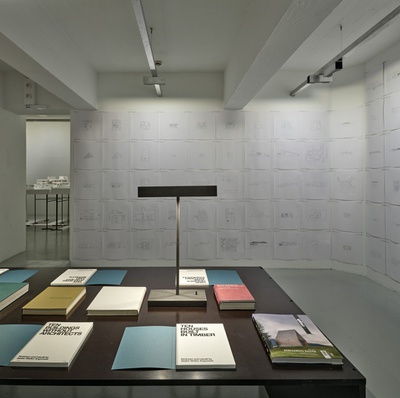 Blick in die Ausstellung "Rebuild: Figures of Space" im aut