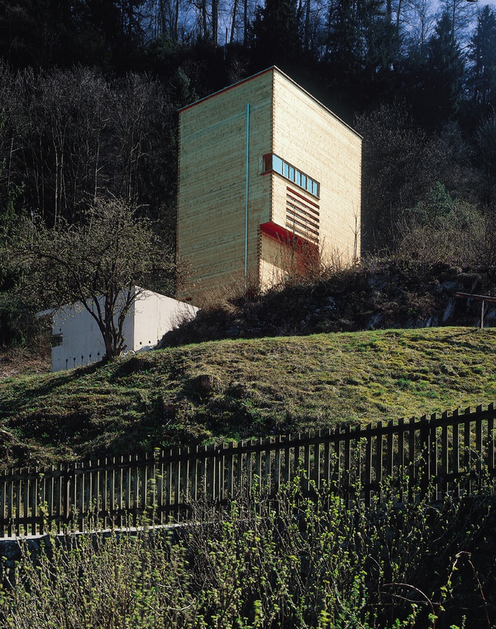 Auszeichnung des Landes Tirol für Neues Bauen 2004: Haus Lanzinger, Brixlegg, 2001–2002 (Architektur: Antonius Lanzinger)