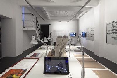 Ausstellung "20 jahre architektur und tirol" – Fotos von der anlässlich des 20-Jahr-Jubliläums im aut gezeigten Ausstellung "20 jahre architektur und tirol" (Bildnachweis: B&R)