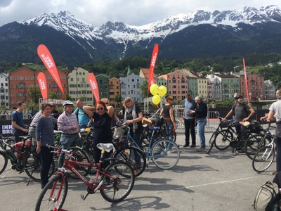 Mit dem Fahrrad durch Innsbruck © aut