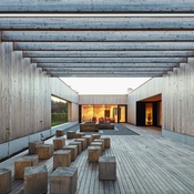 Volksschule Unterdorf, Höchst Bauherrschaft: Gemeinde Höchst Architektur: Dietrich | Untertrifaller Architekten ZT GmbH, Bregenz Fertigstellung: 2017