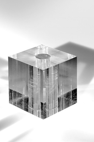 Bauherrenpreis-Würfel, Entwurf: Franz Kiener – © © Foto: Heinz Schmölzer Bauherrenpreis-Würfel, Entwurf: Franz Kiener