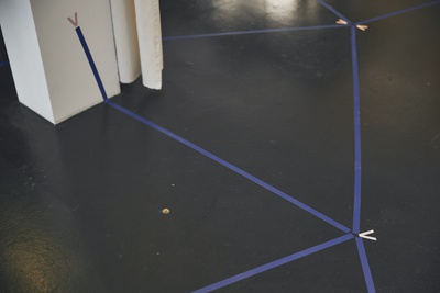 Kunst in der Lesezone im vai | Judith Saupper: Berechnung der Heimatfähigkeit