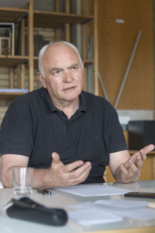 Dr. Gerd Kuhn Dr. Gerd Kuhn