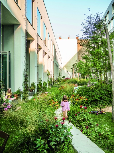 BIGYard, Berlin (2010), Architekten: Zanderroth
Architekten | Herrburg Landschaftsarchitekten