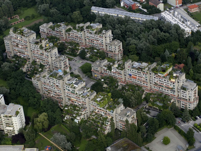 Luftbild Terrassenhaussiedlung, aktuell