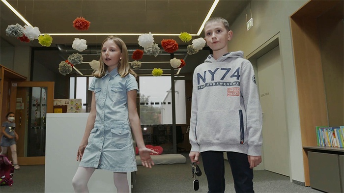 Filmstill: Volksschule Wallern, © afo architekturforum oberösterreich, Reinhard Zach