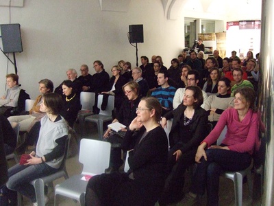 Diskussion, 27.01.2011, Modelle des Wohnens