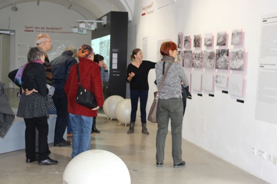 KUNST.WERK: Geführte Rundgänge steirischer herbst, Ausstellung free play - Spielräume, 17.10.2015