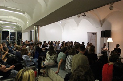 Start-up: Einsam, Zweisam, Dreisam, ...: 25.05.2016