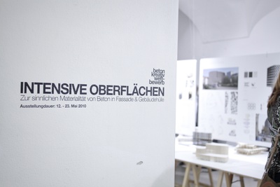 Eröffnung Intensive Oberflächen