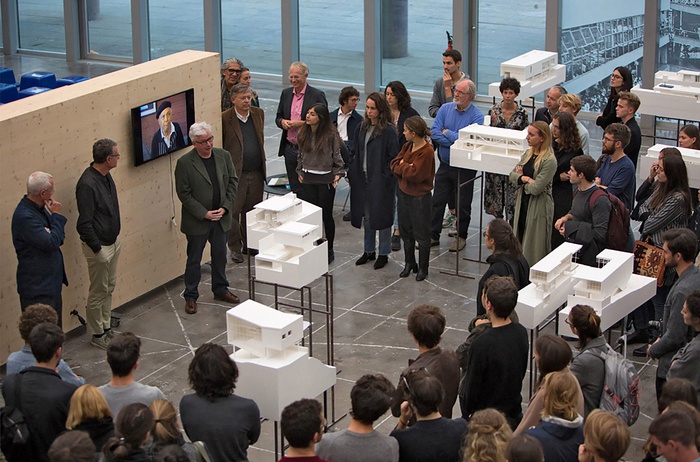 Ausstellungseröffnung „Houses by João B. Vilanova Artigas“, 2017