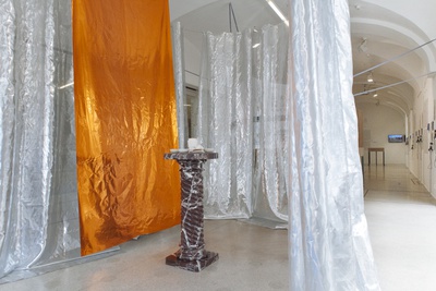 Ausstellung Architecture After the Future, Sibilasoon (Bika Rebek) and Amore Agency (Noemi Polo) – The Invisible Window