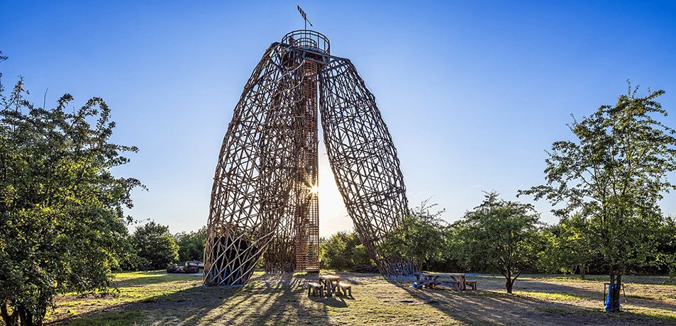 Doubravka-Turm, Prag