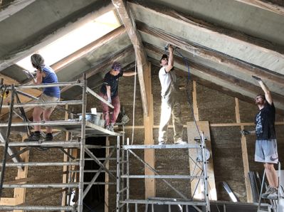 Die Lendwirtschaft in Hall – ein von den Geschwistern Schmölz in Eigenregie ökologisch umgebautes Bauernhaus.