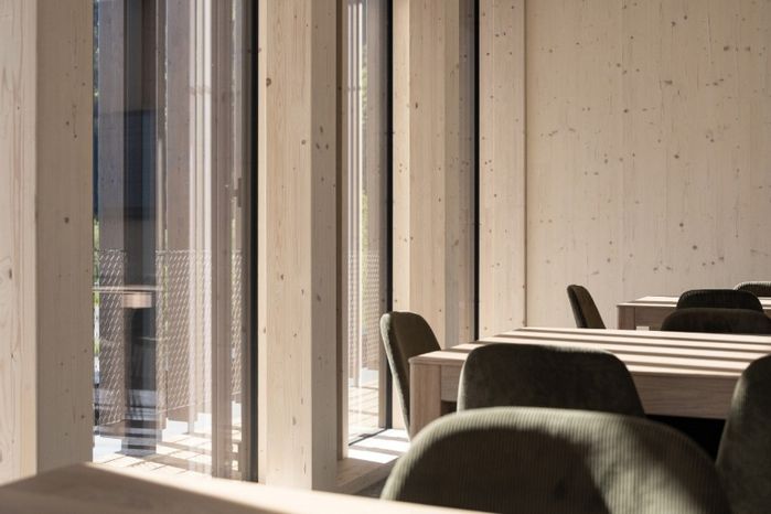 VERTIKAL · Bürogebäude Steinfeld