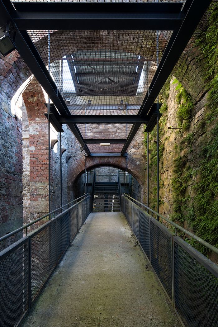 Heft, Guenther Domenig