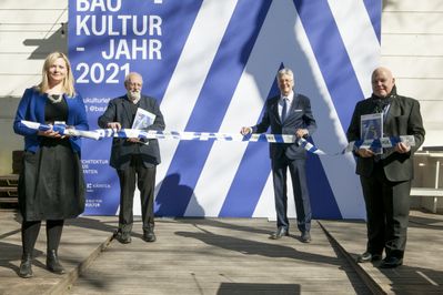 Baukulturjahr 2021 Pressekonferenz Gruppenfoto - Raffaela Lackner, Peter Nigst, Peter Kaiser, Igor Zucker
