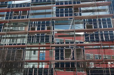 Bürogebäude Nikolaiplatz 5 von BRAMBERGER [ a r c h i t e c t s ] in Zusammenarbeit mit dem Atelier Thomas Pucher Bauherr: Markus Kovac