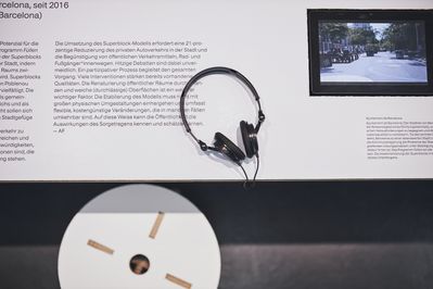 Ausstellung "Critical Care" im vai