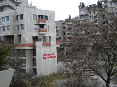 Häuser schaun: Ausstellung Wohnmodelle. Experiment und Alltag im stadtmuseumgraz sowie Terrassenhaussiedlung / Werkgruppe Graz 1972 - 1978