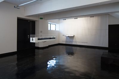 Blick in die Ausstellung "Dietmar Feichtinger: Wege und Orte" im aut