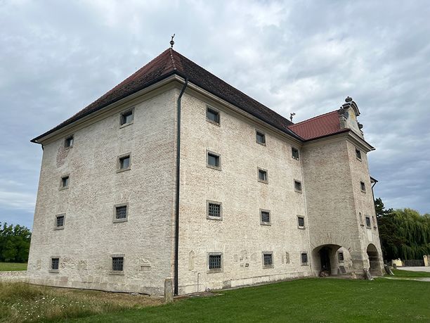 Schüttkasten Gut Petronell