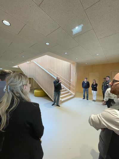 Kindergarten Mattsee (dunkelschwarz Architekten)
