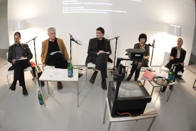 Diskussionsabend zum Raumordnungsgesetz – vlnr: DI Richard Resch, DI Hans-Jochen Wigand, Moderation: Dr. DI Bernhard Steger, Hofrätin Mag. Andrea Teschinegg, DI Gerald Fuxjäger