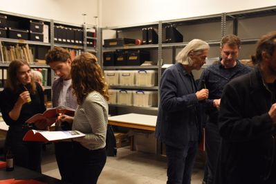 Umtrunk im Archiv für Bau.Kunst.Geschichte