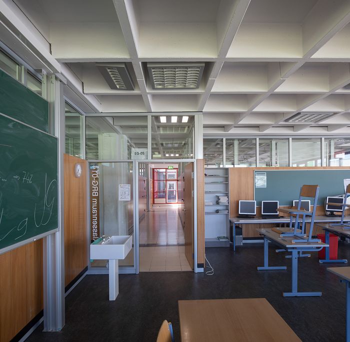 Viktor Hufnagl und Fritz Gerhard Mayr, Modellschule Wörgl, 1969 – 73