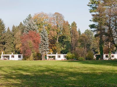 Schlosspark Seebenstein, Architekt: Harry Glück – Foto: Hertha Hurnaus