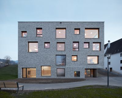 Kinderhaus Sulz
Bauherrschaft: Gemeinde Sulz
Architektur: Christian Mörschel Architekt ZT, Dornbirn und Jochen Specht Architekt ZT, Dornbirn 
Fertigstellung: 2019