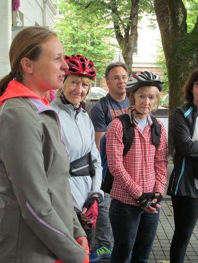 Musterbauten, Bombenschäden, Denkmäler – Geführte Radtour in Klagenfurt