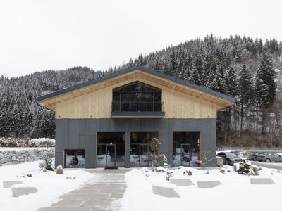 Reuse & recycle: Headquarter glemm21, kessler2 Architektur – Bauabwicklung