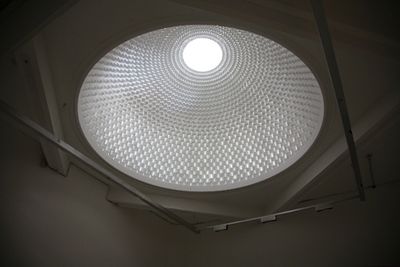 Blick in die Ausstellung "Bas Princen, Milica Topalovic: Invisible Frontier"