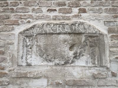 ORTE_Gefuehrter Rundgang _Getreidespeicher _ Schüttkasten Gut Petronell Fassadendetail