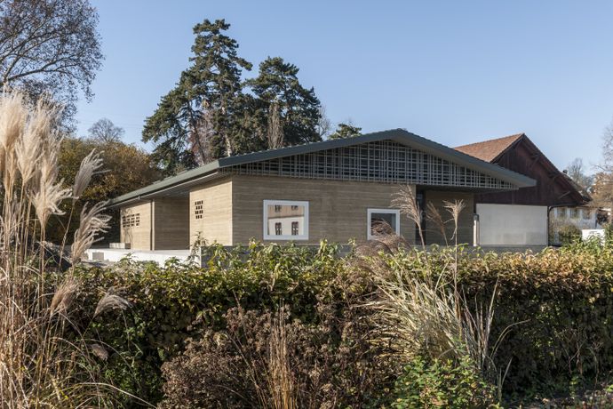 Das Lehmhaus in den Meriangärten, Brüglingerhof