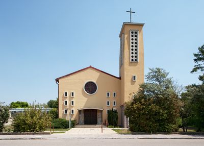 Pfarrkirche - Angern/March, Arch. Ervin Plevan, 1958