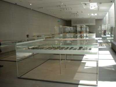 Häuser schaun 24.04.2010: Archäologiemuseum / BWM Architekten und Partner, Lapidarium / PURPUR Architektur