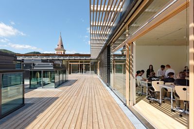 Schulzentrum Gloggnitz, 2019, Architektur: DFA | Dietmar Feichtinger Architectes, Bauherr*in: Stadtgemeinde Gloggnitz
