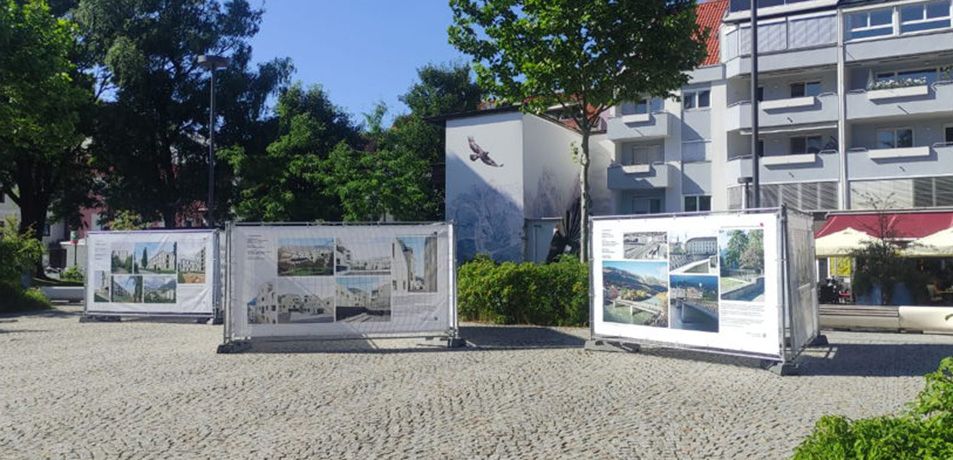 Ausstellung "Neues Bauen in Tirol 2024" im Stadtpark in Kufstein