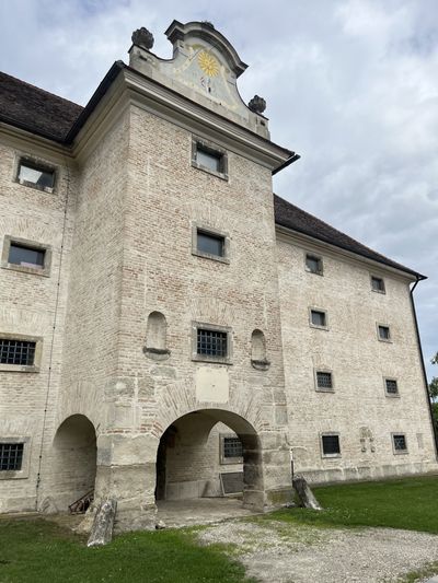 ORTE_Gefuehrter Rundgang _Getreidespeicher _ Schüttkasten Gut Petronell2